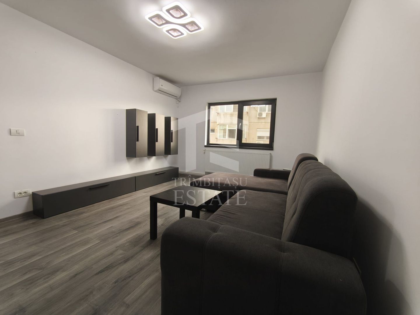 Apartament | 3 camere | Renovat complet | Mangalia - Poză 2
