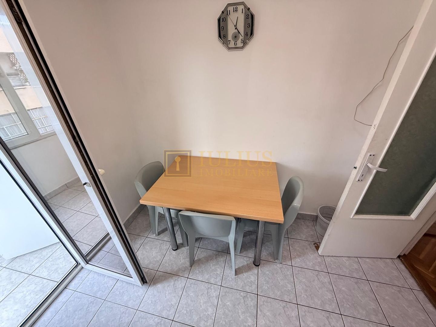 3 camere| 2 bai| Zona Soarelui| centrala proprie| ideal pentru o familie| - Poză 13