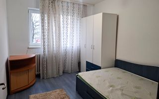 Apartament cu 3 camere, decomandat, zona Republicii - Poză 8