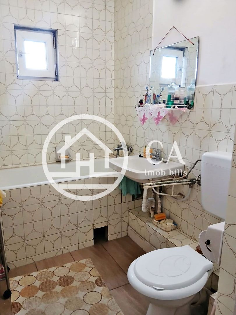 Apartament cu 3 camere - Zona Rogerius - Poză 7