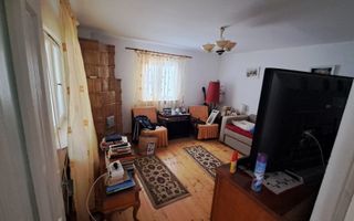 Casa vacanta sau locuinta Varfuri - Poză 2