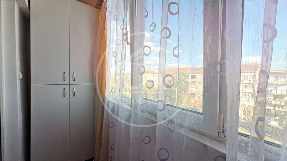 Apartament cu 3 camere de inchiriat în zona Calea Aradului, Oradea - Poză 3