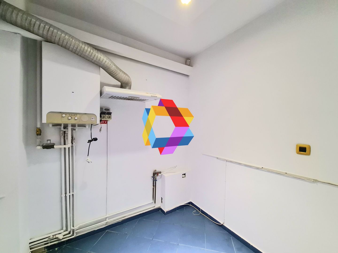 Spatiu birouri de vânzare, investiție, Brasov - 70 mp  # Plus - Imo. ro - Poză 9