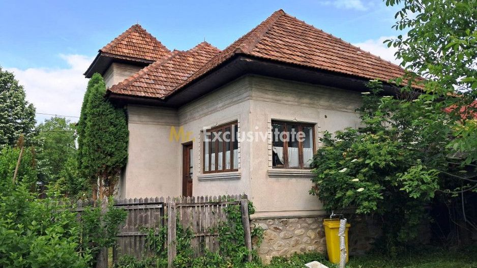 Casa cu teren la Polovragi - Poză 3