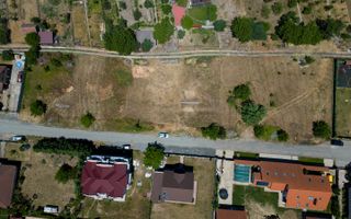 Loc de casă în Sânleani 803 mp - Poză 2