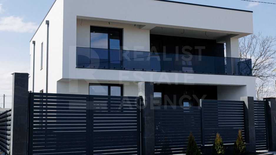 Vânzare, Hi-Tech, 2 nivele, 4 camere, strada  A. Lăpușneanu, Budești - Poză 2