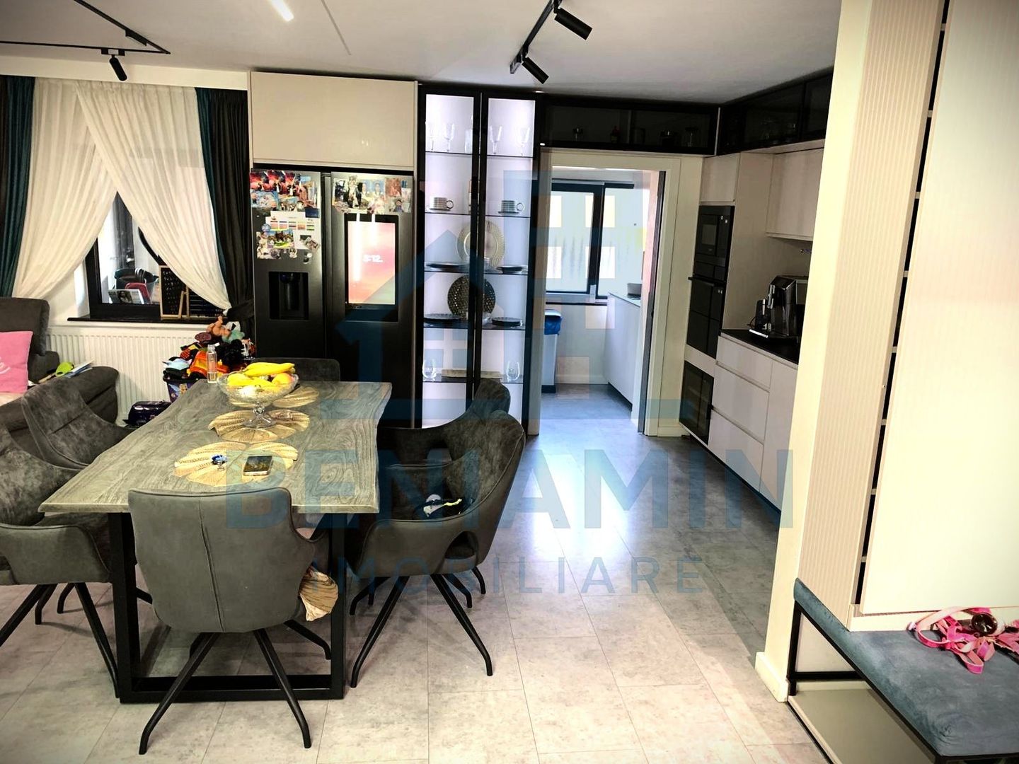 Apartament modern cu grădină -Cornitoiu- - Poză 1