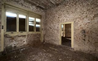 Apartament in Casă 2 camere Teren 100 mp / Str. 1 Dec. 1918 - Carei - Poză 7