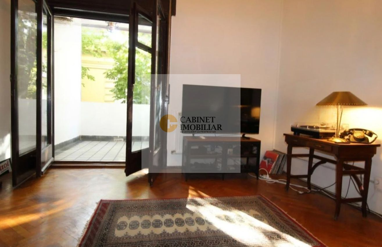 Piata Romana |  62 mp | Terasa | 2 camere - Poză 1