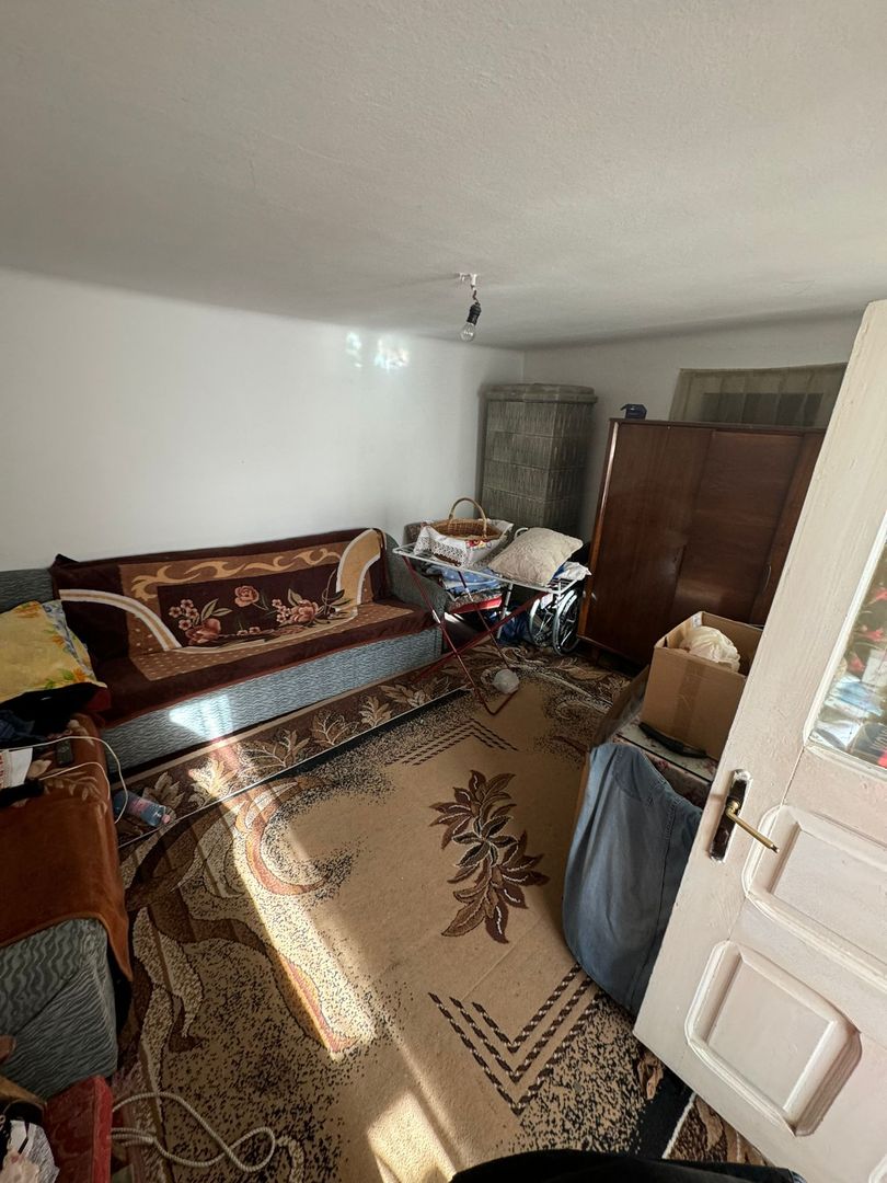 De vânzare  casă situată pe strada Mihail Sadoveanu - Poză 13