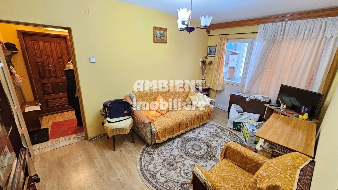 Apartament 2 camere, etaj 2, zona CONFECȚII; - Poză 2