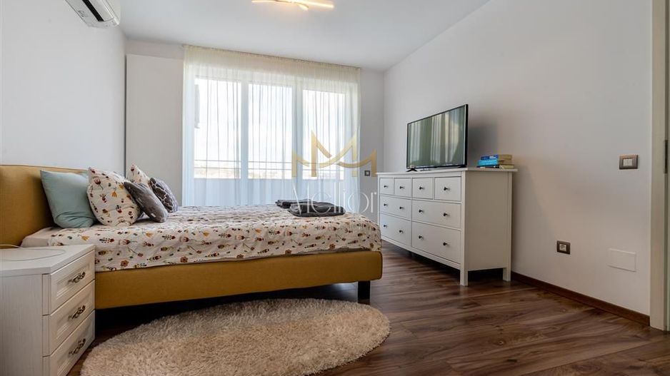 Penthouse superb cu 4 camere + terasa in Borhanci! - Poză 12