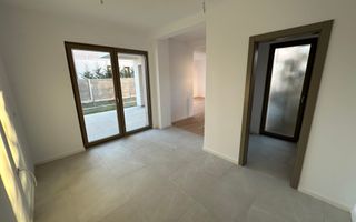 Casa cu 5 camere - Dumbarvita - Poză 15