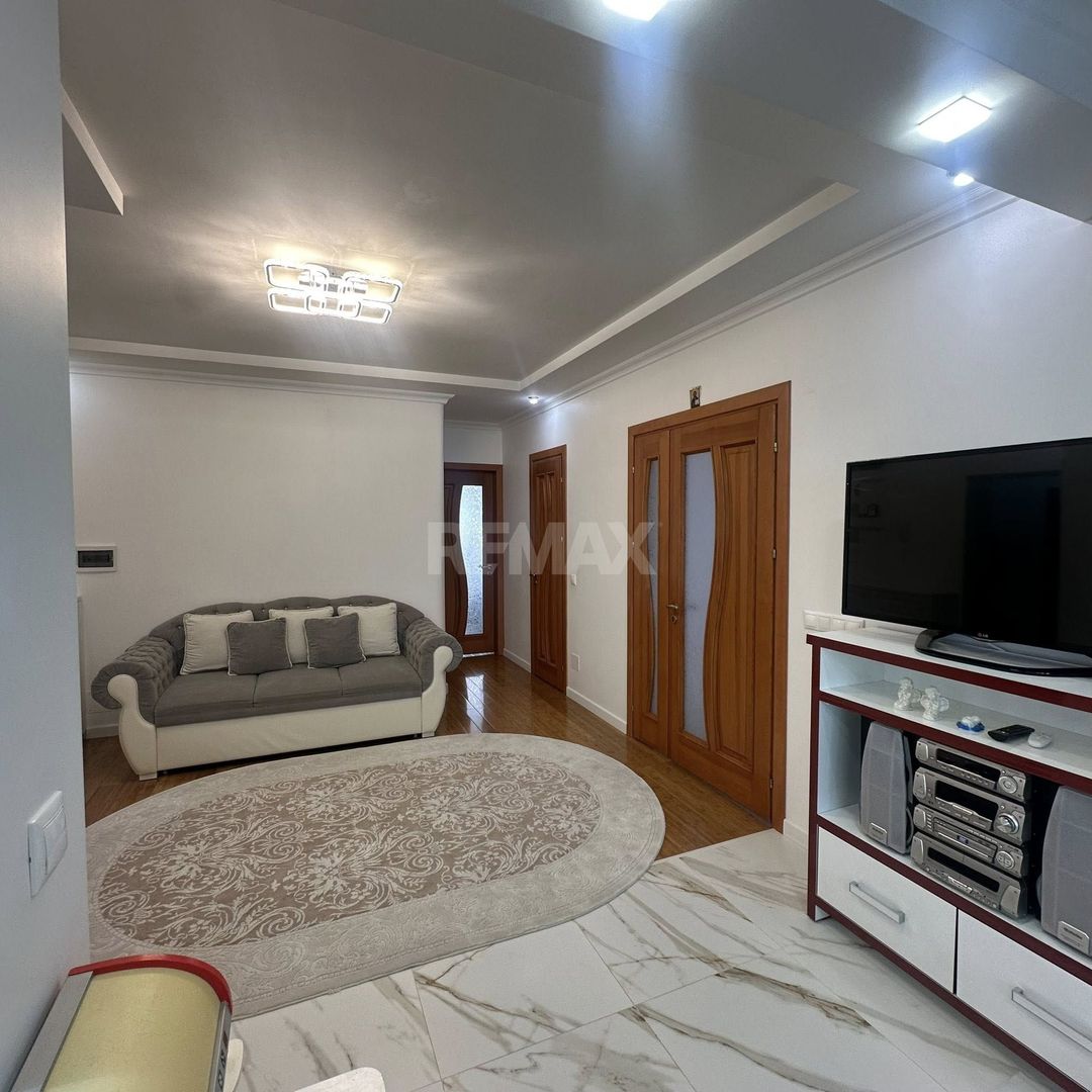Apartament cu 3 camere Buiucani- Flacăra - Poză 8