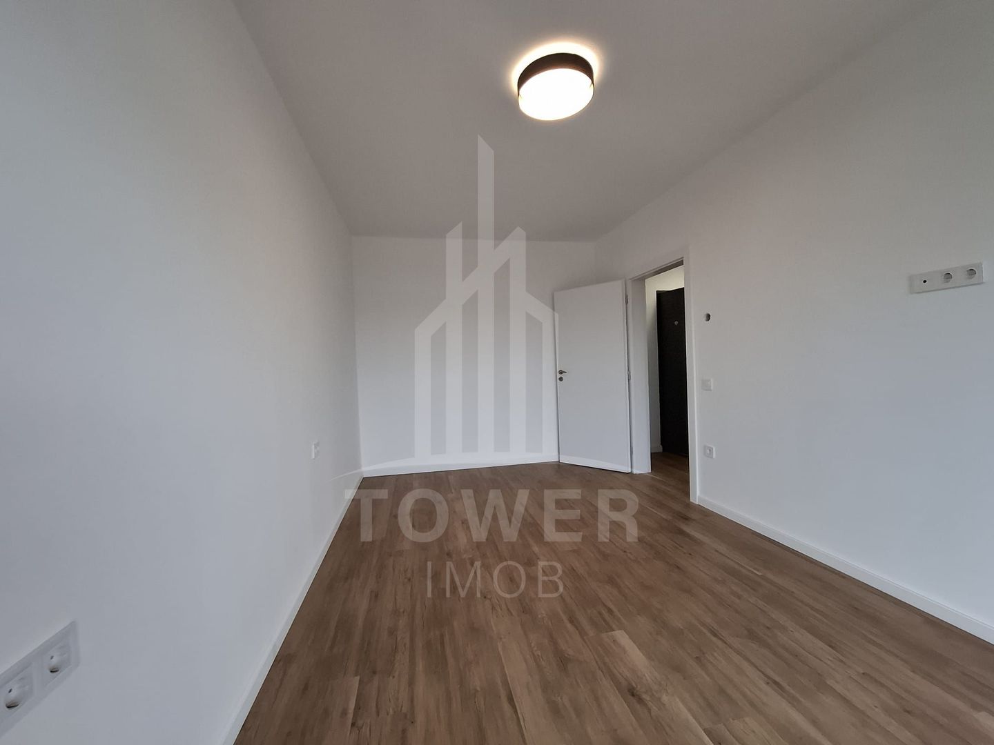 APARTAMENT DE VÂNZARE CU GRĂDINĂ – ZONA LACUL LUI BINDER - Poză 9
