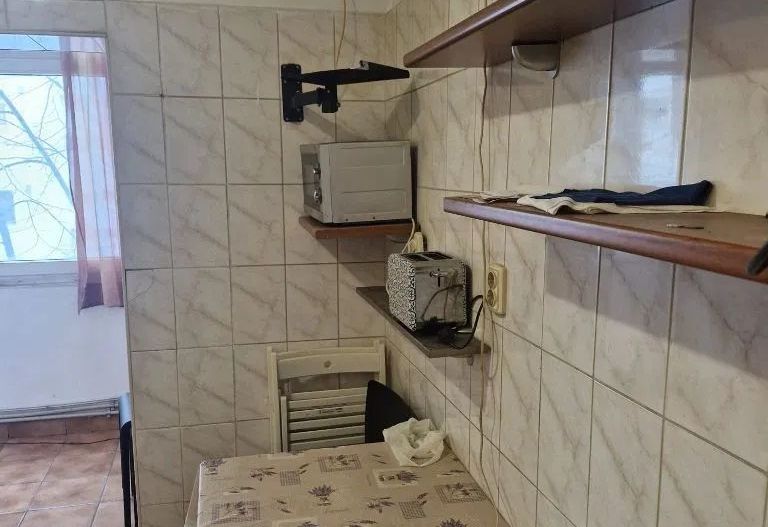 APARTAMENT DECOMANDAT 3 CAMERE 2 BAI BLOC 1986 CRANGASI PARC METROU - Poză 6