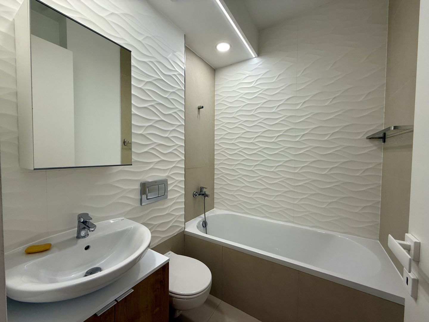 Apartament 3 Camere | INCHIRIERE | 4 City North | Loc de parcare - Poză 17