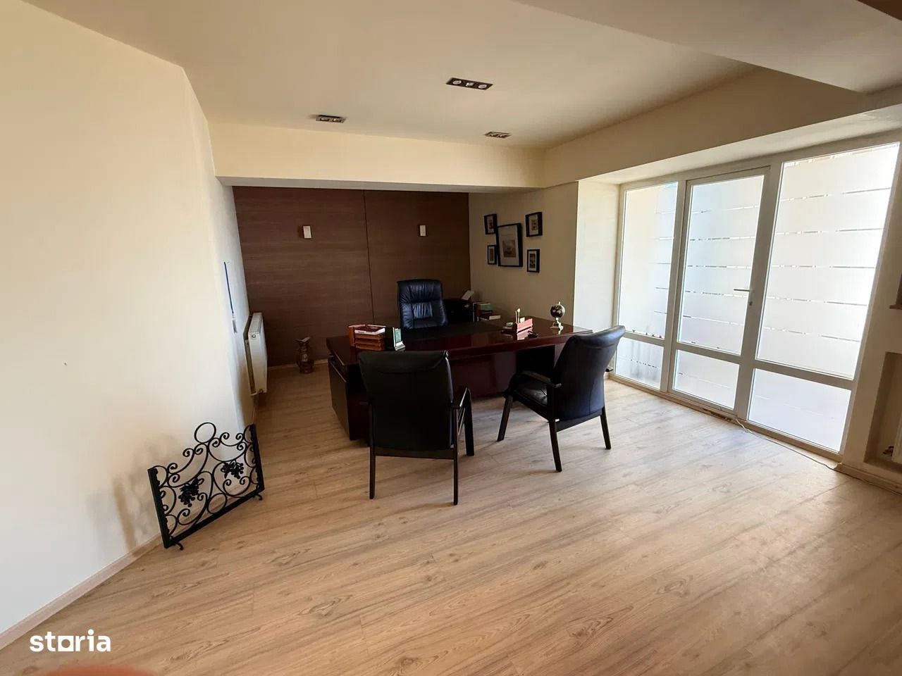 Imobil cu 8 camere, terasă de 60 mp, situat în centrul orașului - Poză 7
