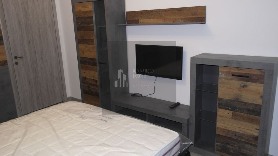 2 camere decomandat/Cartier Solar/ 64 mp/parcare subterana - Poză 2