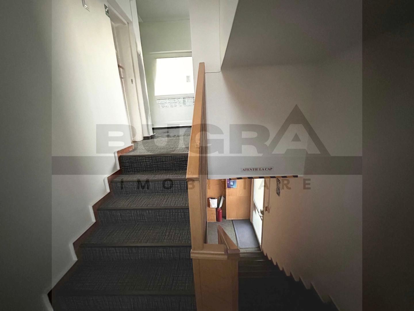 Casa individuala 210 mp, teren 400mp, 6 parcari, birou/comercial - Poză 5