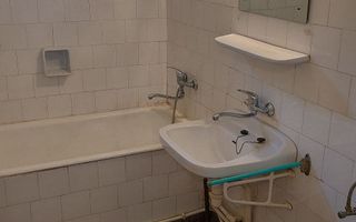 De vânzre apartament spațios în Satu Mare, pe Aleea Mircești, cu 3 camere, - Poză 6