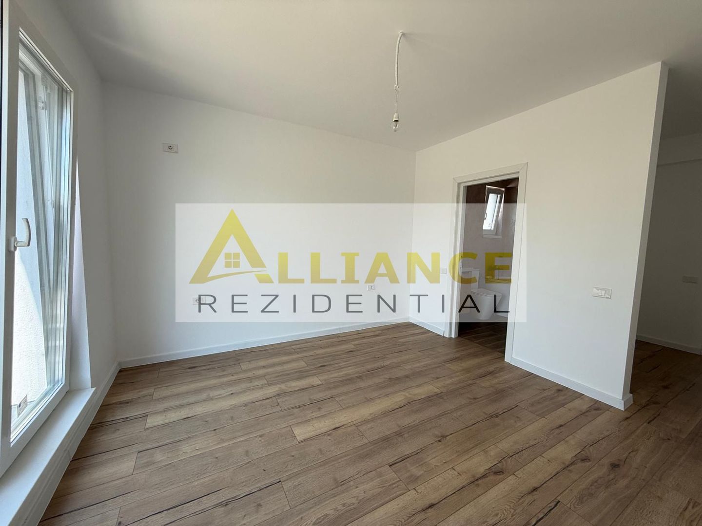 Casa individuala ||4 camere 2 bai || 454 mp teren || - Poză 7