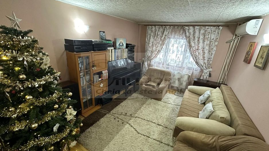 Apartament cu 4 camere/Spatiu birouri/ Cabinet - Nicolina-Str.Pompieri - Poză 2