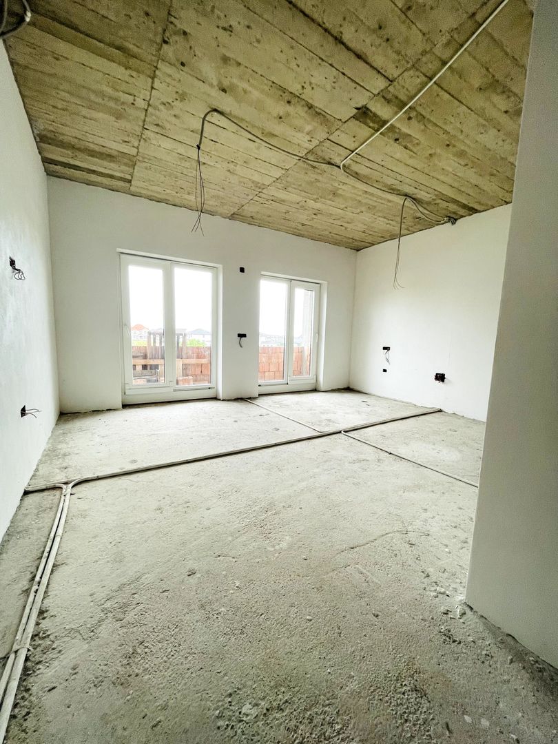 Casǎ de vânzare 7 camere P+E Sânmartin - Poză 10