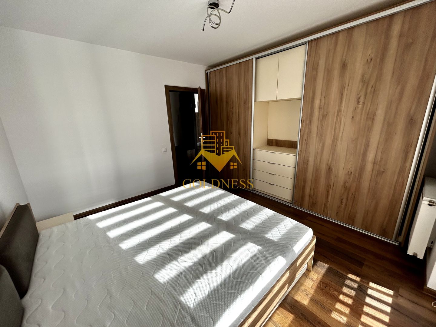 2 camere open space, Storia Cucina, Parcare, Zona Eroilor, Floresti - Poză 5