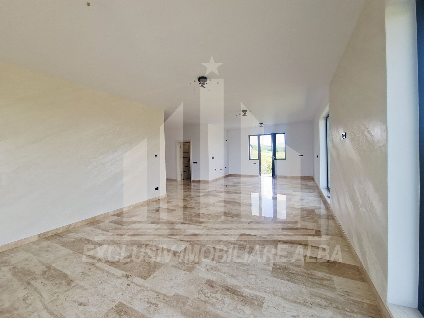 Casa individuala | 1 nivel | 160 mp |  500 mp teren | 2025 | Micesti - Poză 2