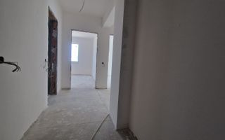 NOU ROND ERA PACURARI AP.3 Camere 70 Mp cu terasa si  51mp gradina - Poză 6