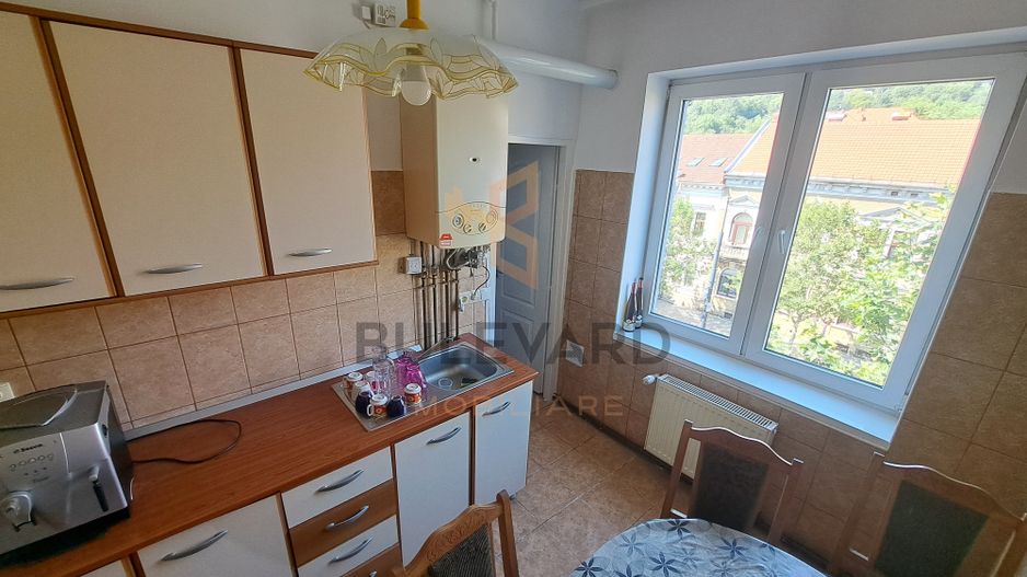Apartament 2 camere, zona centrala, inceputul strazii Horea - Poză 17