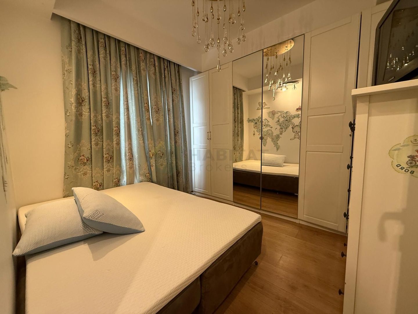 Casă  de inchiriat 4 camere, mobilată lux, curte 70 mp – Cosmopolis - Poză 6