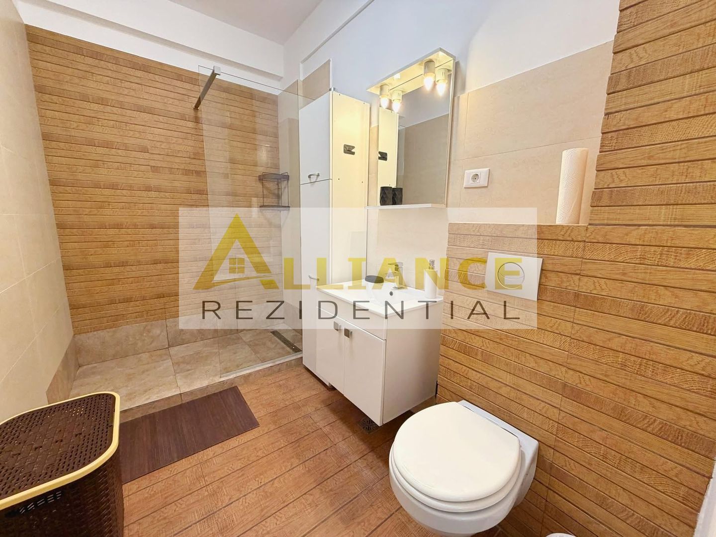 APARTAMENT DE ÎNCHIRIAT PE TERMEN LUNG – 550€ LUNĂ - Poză 10