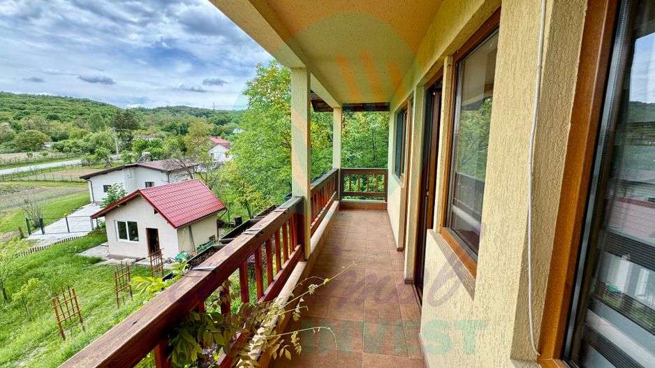 Oază de liniște și confort la poalele pădurii – Casa ta de vis! - Poză 7