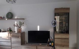 apart 4 cam et 1 Micro 16/renovat/utilat/mobilat - Poză 1