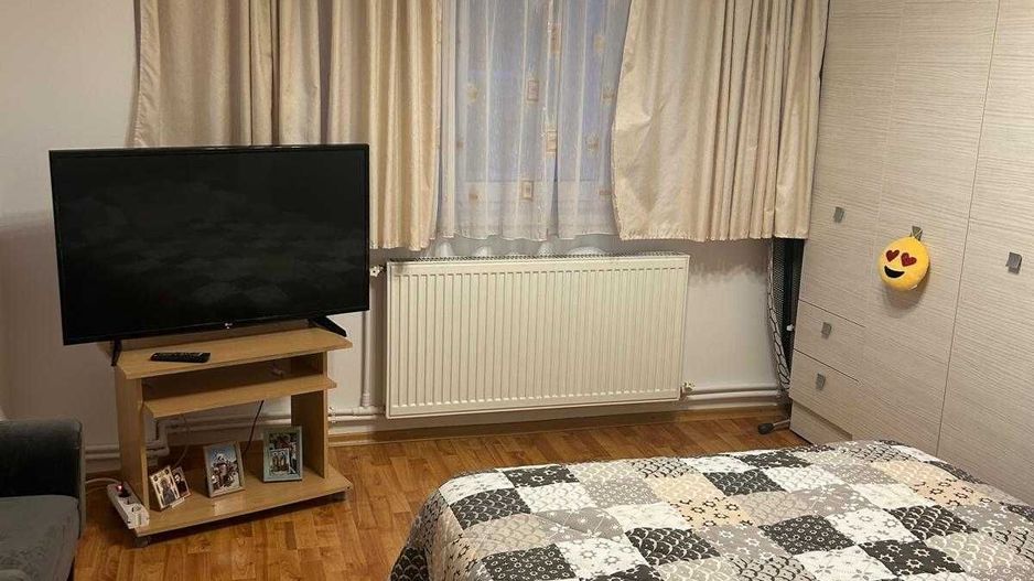 Inchiriere apartament 2 camere - Poză 2