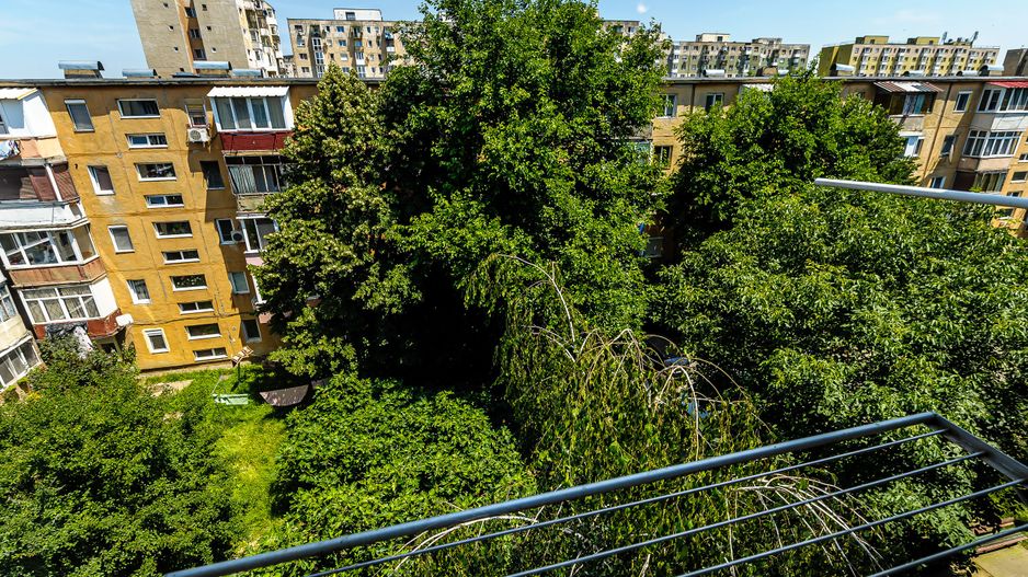 Apartament 3 camere luminos Aurel Vlaicu str Fluturilor - Poză 9