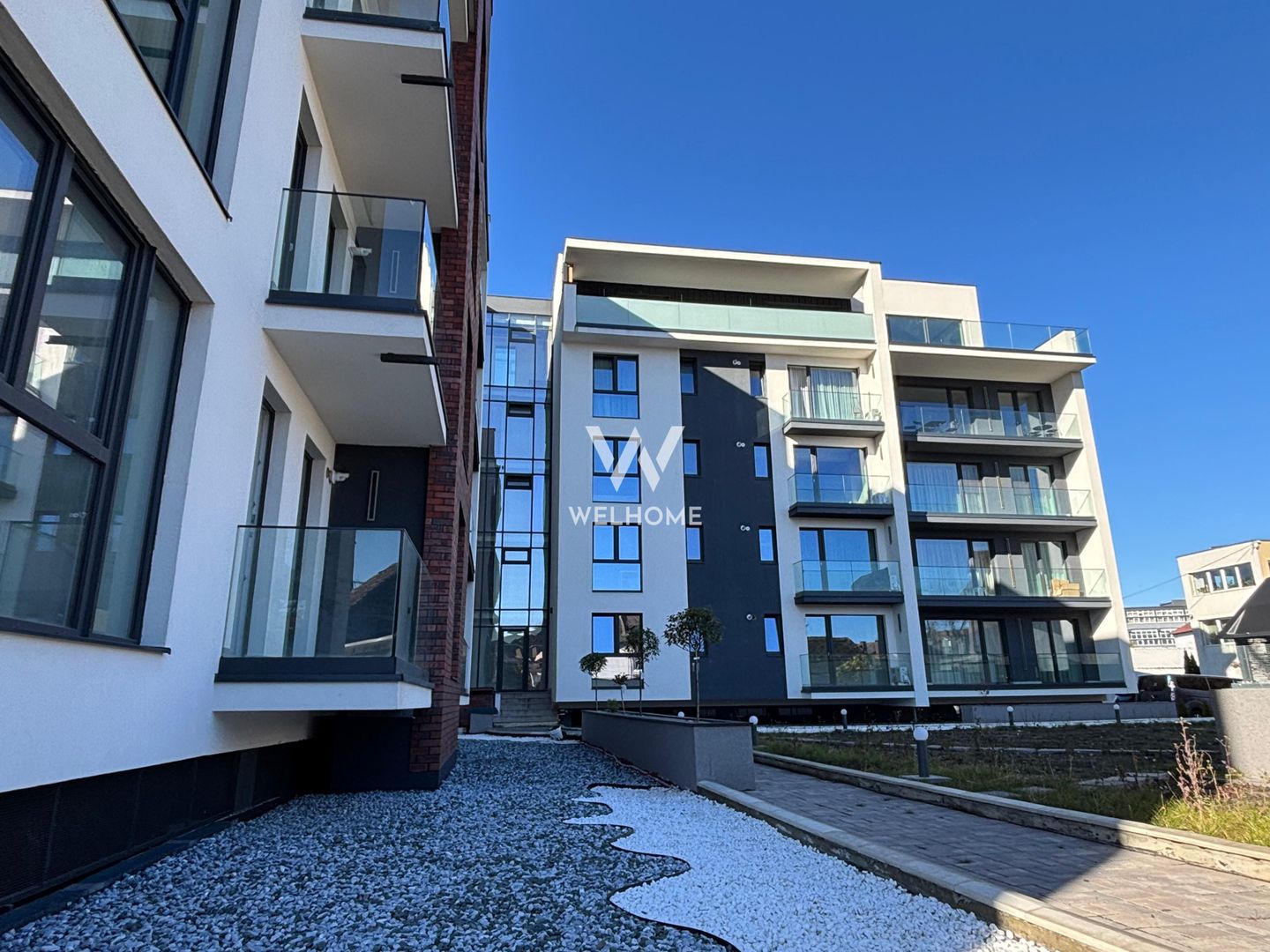 Apartament PREMIUM 3 camere cu GARAJ - zona Centrala - Poză 23