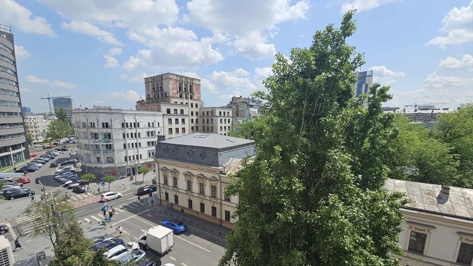 Inchiriez 2 camere Piata Victoriei - decomandat (proprietar) - Poză 6