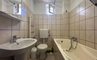 Imobil cu 5 apartamente separate, ideal pentru investitie - zona UMF! - Poză 17