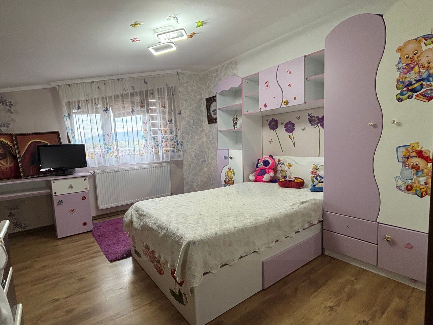 Casa la cheie 5 camere 250 mp curte libera 4 bai P+1+M Arhitectilor - Poză 9