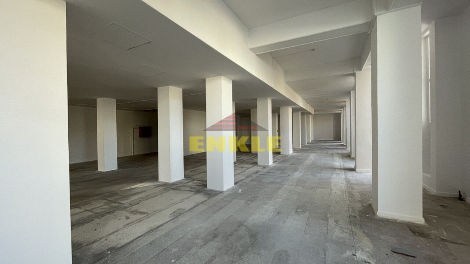 De închiriat spațiu comercial, zonă ultracentrală - Poză 1