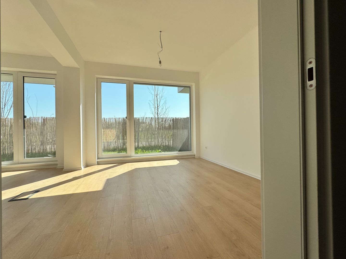Studio 45mp SU + Gradina Proprie / Sectorul 1 Lacul Straulesti - Poză 2