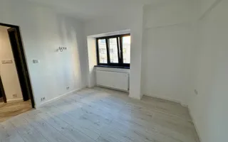 Apartament 3 camere | Etaj 3 din 4 | Zona Ultracentrala - Poză 14