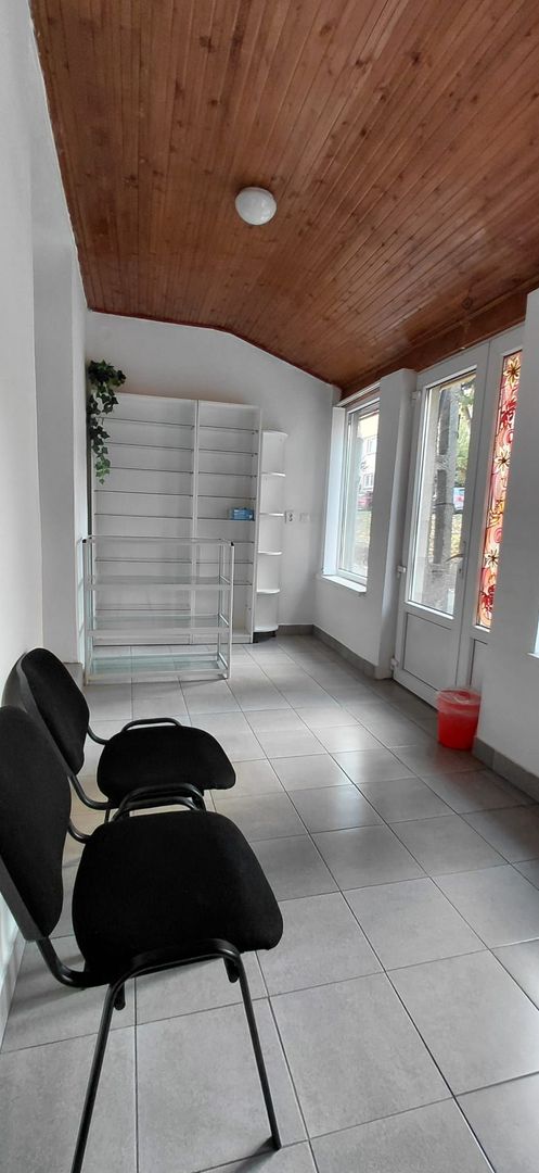 Închiriere apartament cu spațiu comercial - Poză 4