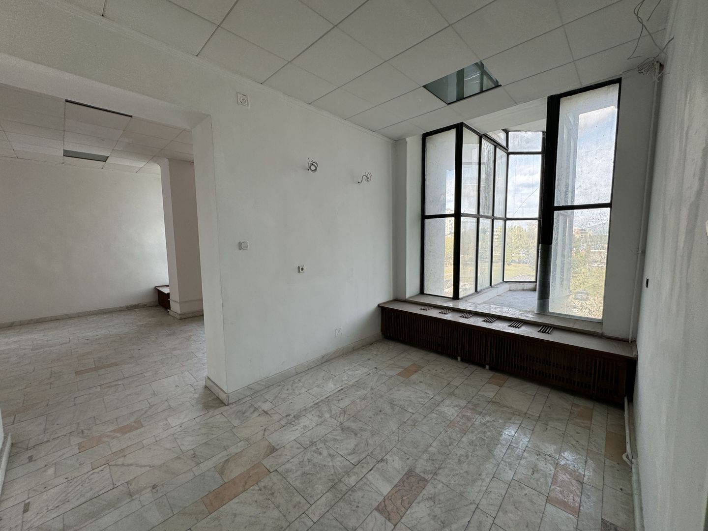 Spațiu comercial 493 mp utili | Locație centrală | Vizibilitate excelentă | - Poză 30