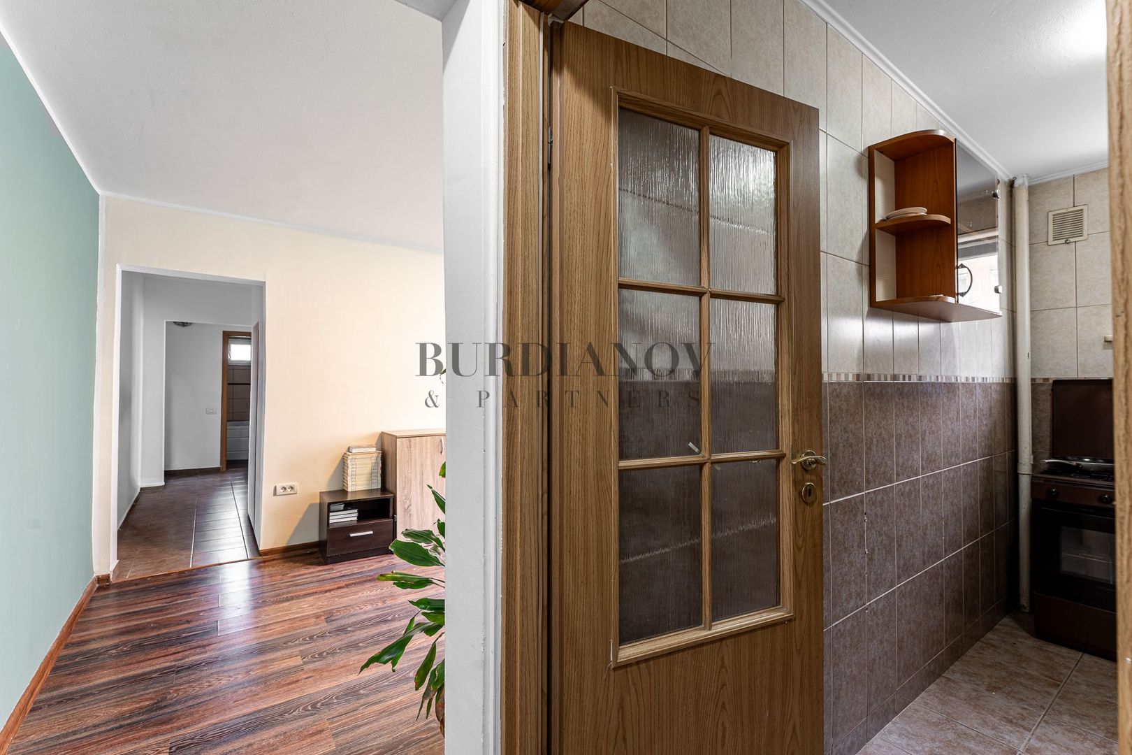 Apartament cu 4 camere- 57 mp utili -Dr Taberei- Metrou Romancierilor - Poză 16