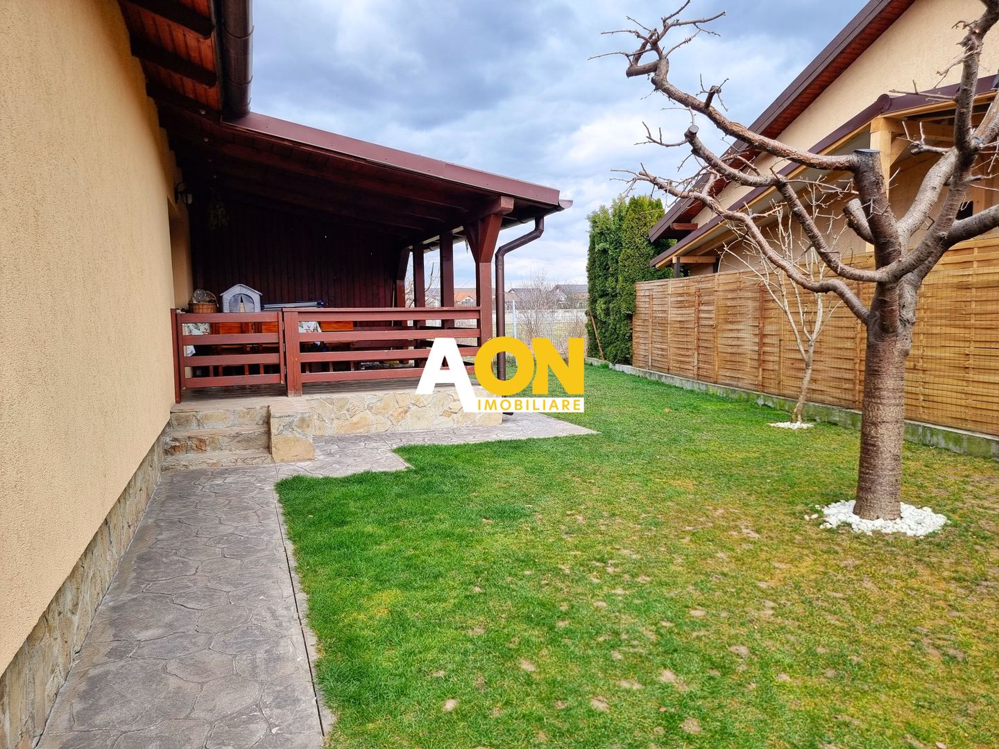 Casa 3 camere, mansardabila, S+P, 400 mp teren, Cetate - Poză 2