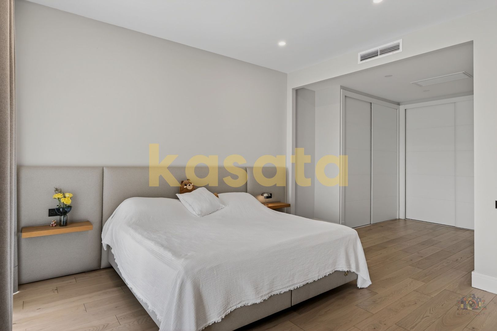 4 camere Triana Pipera | 188 mp utili | 2 locuri parcare + 2 boxe - Poză 34